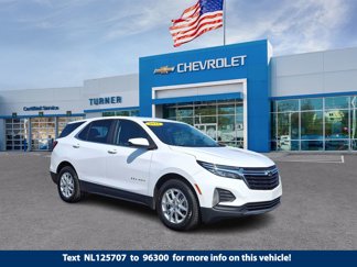 Used 2022 Chevrolet Equinox LT image 1
