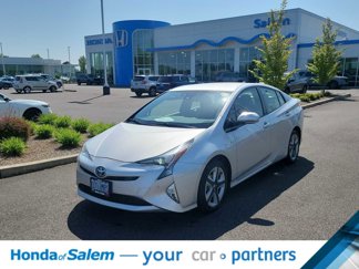 Used 2018 Toyota Prius Three Touring image 1