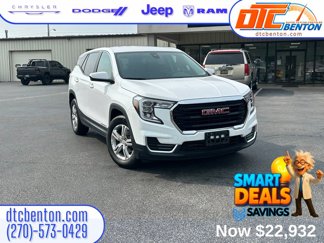 Used 2024 GMC Terrain SLE image 1