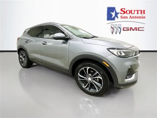 Used 2022 Buick Encore GX Essence image 1
