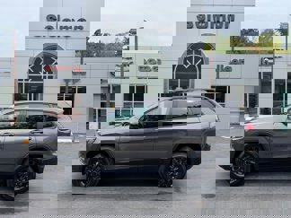 Certified 2023 Jeep Cherokee Altitude Lux image 1