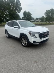 Used 2023 GMC Terrain SLE w/ Driver Convenience Package image 1