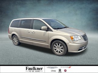 Used 2014 Chrysler Town & Country Touring image 1