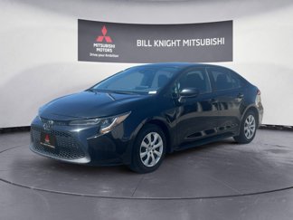 Used 2022 Toyota Corolla LE image 1