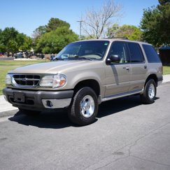 Used 2001 Ford Explorer XLT image 1