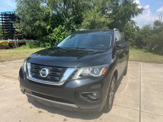 Used 2018 Nissan Pathfinder SV image 1