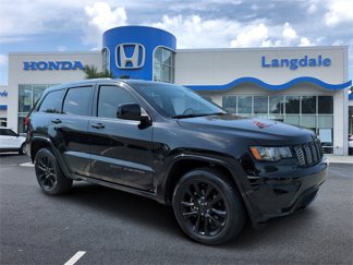 Used 2020 Jeep Grand Cherokee Altitude image 1