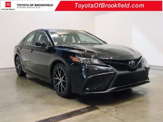 Used 2022 Toyota Camry SE image 1