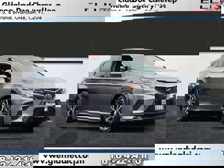 Used 2018 Toyota Camry SE image 1