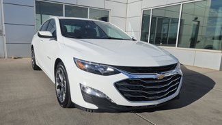 Used 2023 Chevrolet Malibu LT image 1