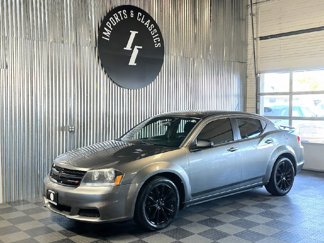 Used 2013 Dodge Avenger SE image 1