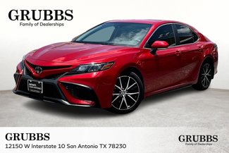 Used 2023 Toyota Camry SE image 1