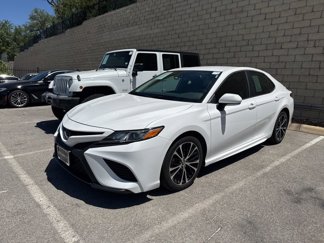 Used 2019 Toyota Camry SE image 1