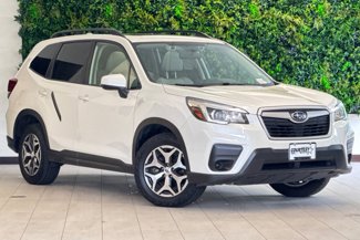 Used 2020 Subaru Forester Premium image 1