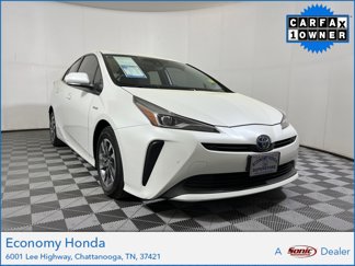 Used 2021 Toyota Prius L Eco image 1