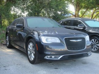 Used 2016 Chrysler 300 Limited image 1