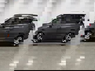 Used 2019 Chrysler Pacifica Touring Plus image 1