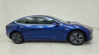 Used 2019 Tesla Model 3 Standard Range Plus image 1