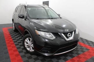 Used 2015 Nissan Rogue SV image 1