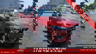 Used 2021 Volvo XC60 T5 Momentum image 1