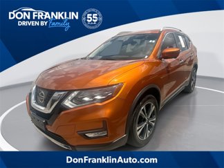 Used 2017 Nissan Rogue SL w/ SL Premium Package image 1