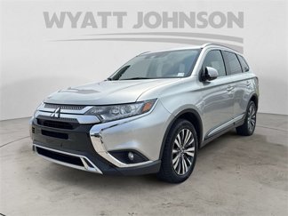 Used 2020 Mitsubishi Outlander AWD image 1