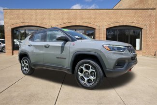Used 2022 Jeep Compass Trailhawk w/ Trailhawk Elite Group image 1