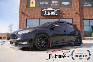 Used 2017 Ford Focus ST image 1