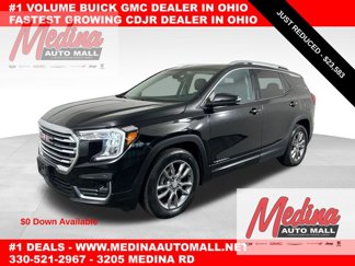 Used 2022 GMC Terrain SLT image 1