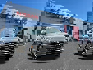 Used 2023 Hyundai Sonata SE image 1