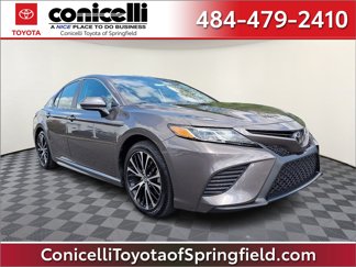 Used 2018 Toyota Camry SE image 1