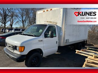 Used 2004 Ford E-350 and Econoline 350 Super Duty image 1