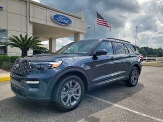 Certified 2024 Ford Explorer XLT w/ Equipment Group 202A image 1