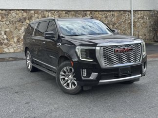 Used 2022 GMC Yukon XL Denali image 1