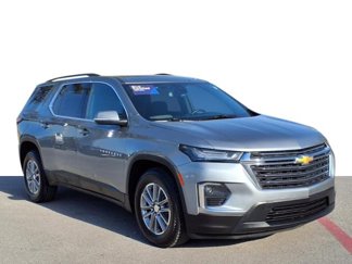 Used 2023 Chevrolet Traverse LT image 1