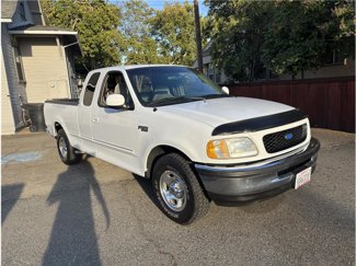Used 1997 Ford F150 2WD SuperCab image 1