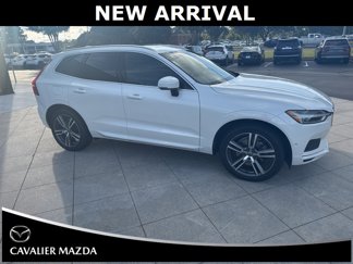 Used 2018 Volvo XC60 T6 Momentum w/ Convenience Package image 1