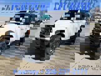 New 2025 Ford Bronco Outer Banks w/ Sasquatch Package image 1