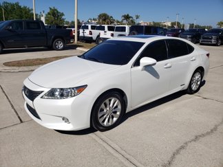 Used 2013 Lexus ES 300h image 1