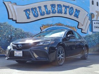 Used 2023 Toyota Camry SE image 1