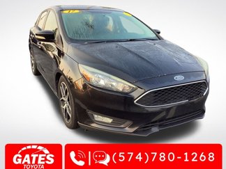Used 2017 Ford Focus SEL w/ Cold Weather Package image 1