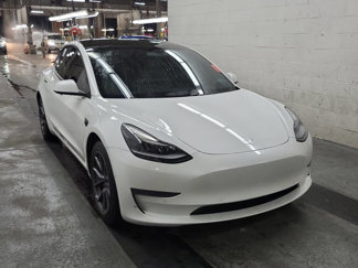 Used 2021 Tesla Model 3 Standard Range Plus image 1