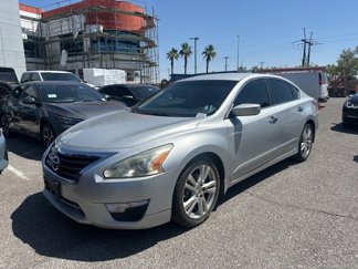 Used 2013 Nissan Altima 3.5 S image 1