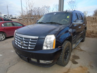 Used 2007 Cadillac Escalade AWD w/ Information Package image 1