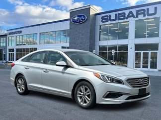 Used 2016 Hyundai Sonata SE image 1