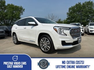 Used 2022 GMC Terrain Denali w/ LPO, Floor Liner Package image 1