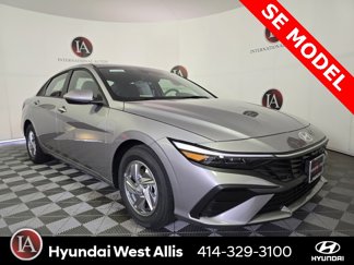New 2025 Hyundai Elantra SE image 1