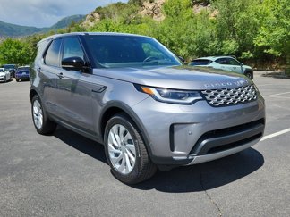 New 2025 Land Rover Discovery S image 1