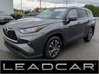 Certified 2020 Toyota Highlander XLE image 1