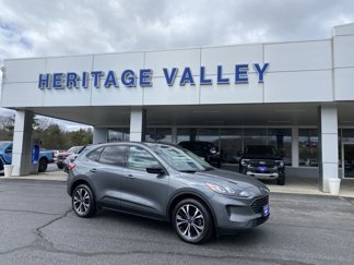 Used 2021 Ford Escape SE w/ SE Sport Appearance Package image 1
